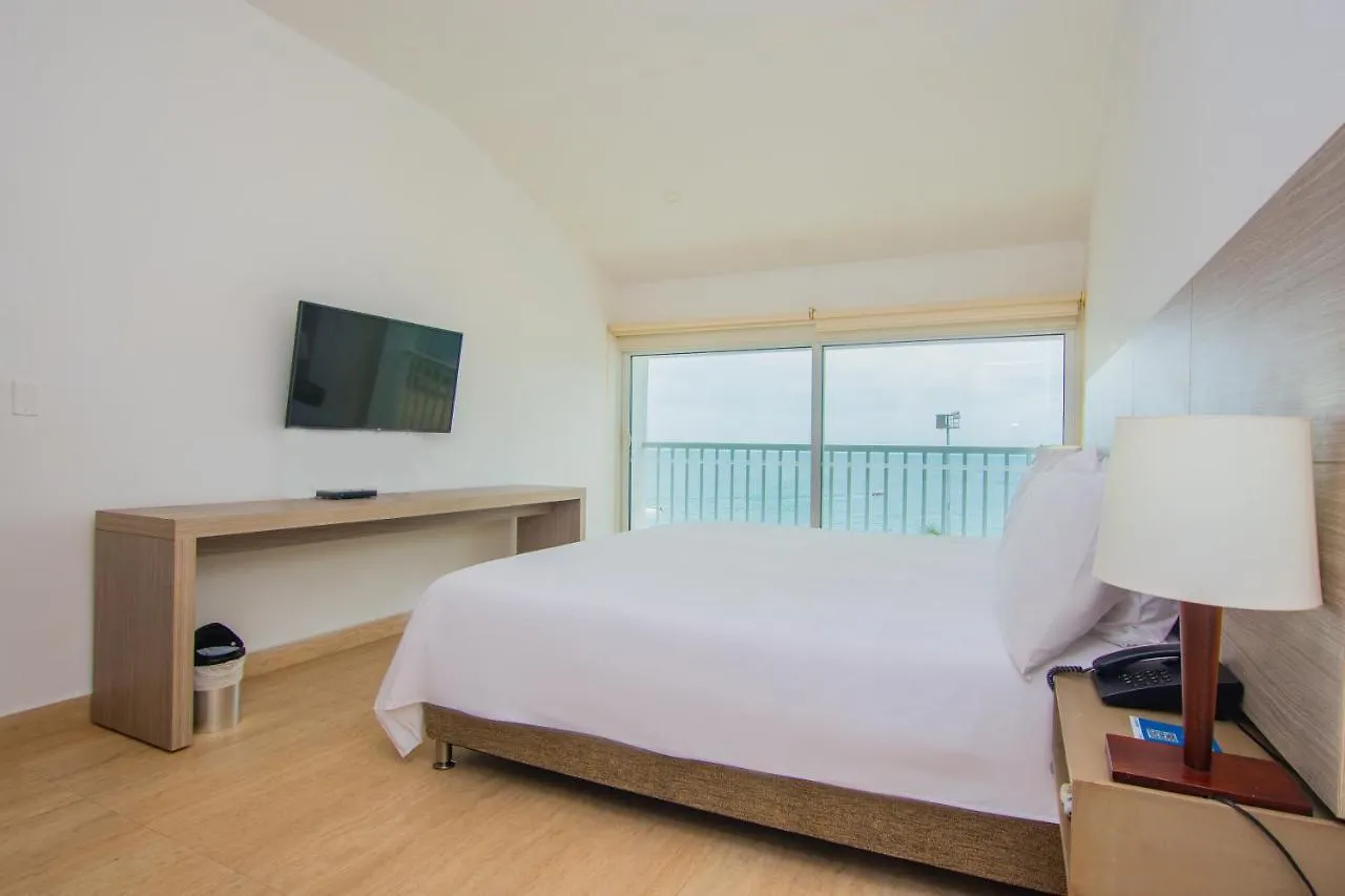 Tamaca Beach Resort Santa Marta  Hotel