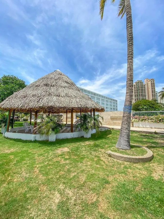 Hotel Tamaca Beach Resort Santa Marta