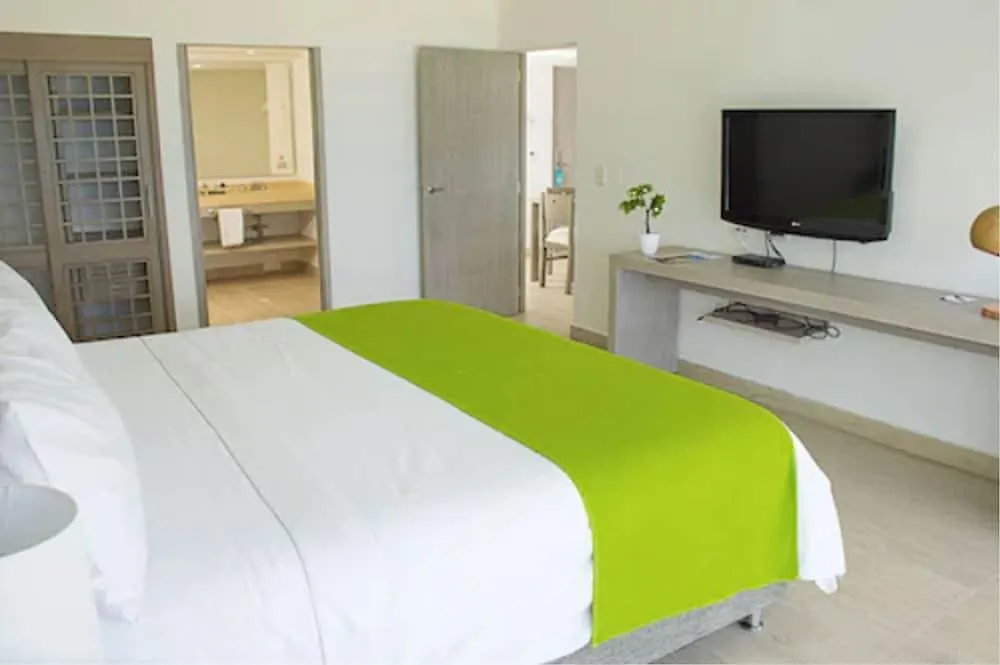 Hotel Tamaca Beach Resort Santa Marta